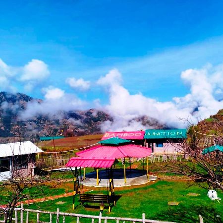 Bamboo Junction Resort - Kanatal, Valley & Mountain View Dhanaulti Eksteriør bilde