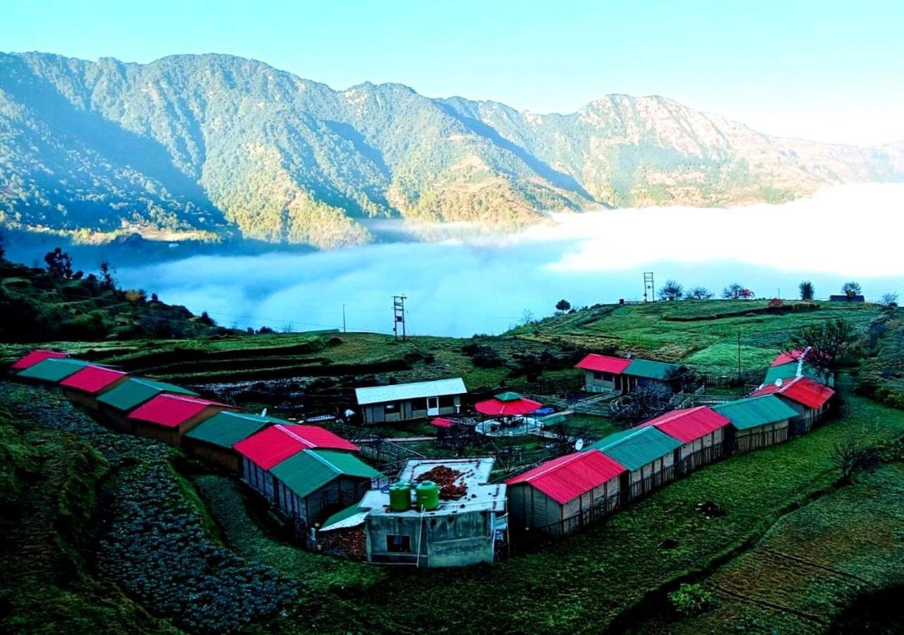 Bamboo Junction Resort - Kanatal, Valley & Mountain View Dhanaulti Eksteriør bilde