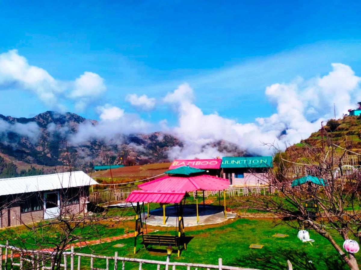 Bamboo Junction Resort - Kanatal, Valley & Mountain View Dhanaulti Eksteriør bilde