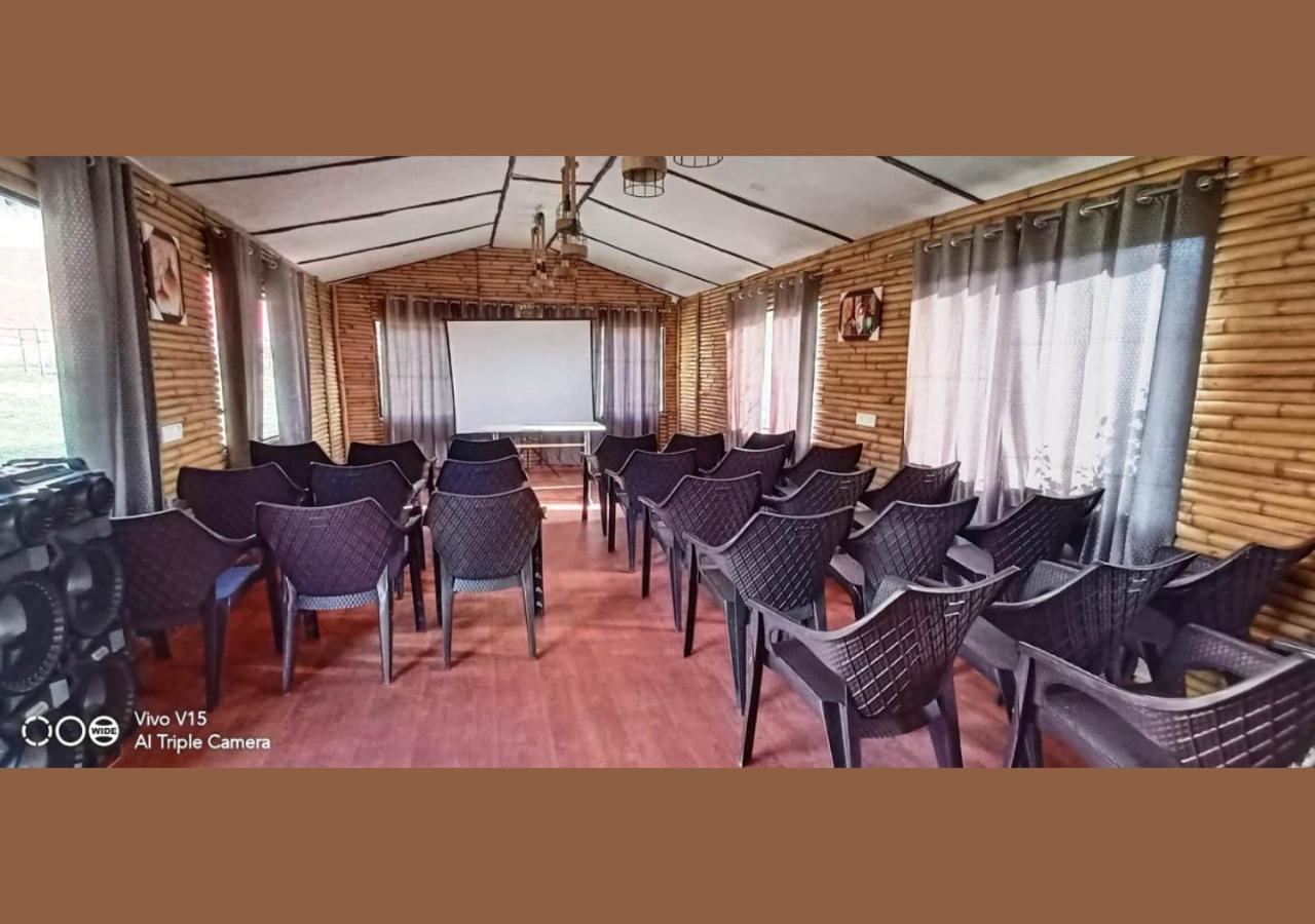Bamboo Junction Resort - Kanatal, Valley & Mountain View Dhanaulti Eksteriør bilde